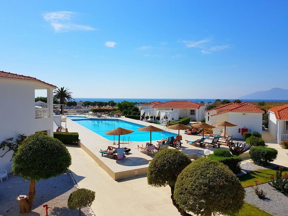 Fito Aqua Bleu Resort ปีตาโกเรโย ภายนอก รูปภาพ